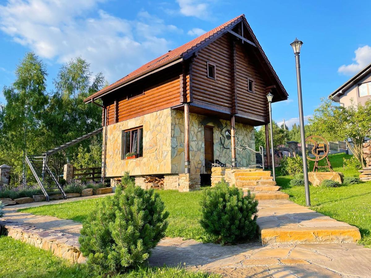 Skhidnytsia Villa Zoryany Dvir מראה חיצוני תמונה
