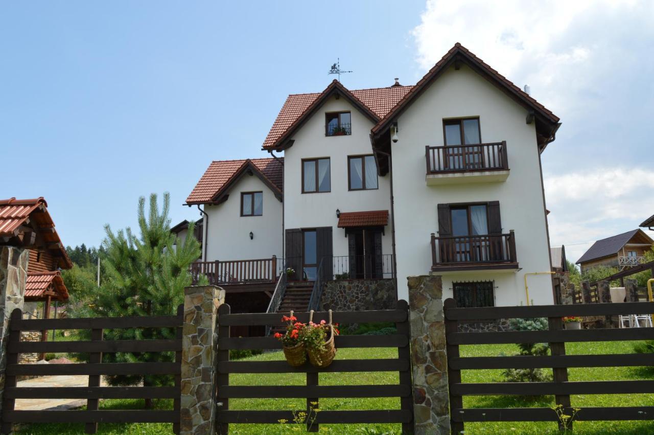 Skhidnytsia Villa Zoryany Dvir מראה חיצוני תמונה